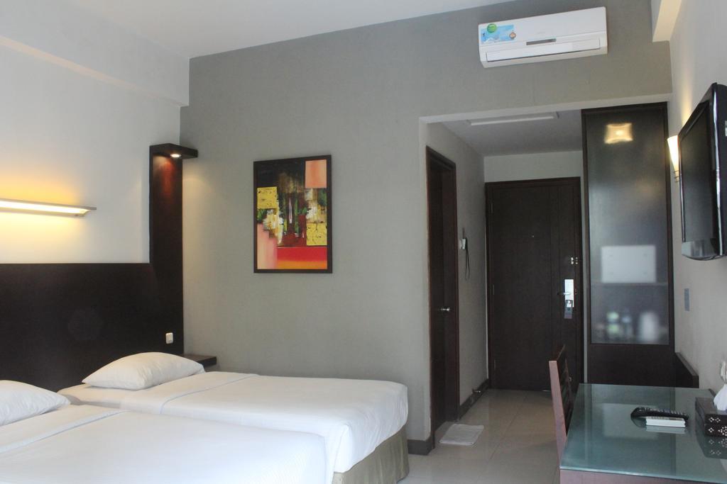 Lombok Garden Hotel Mataram Exterior photo