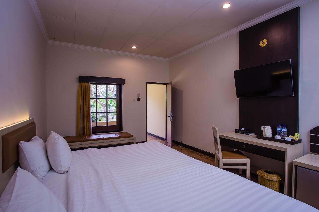Lombok Garden Hotel Mataram Exterior photo