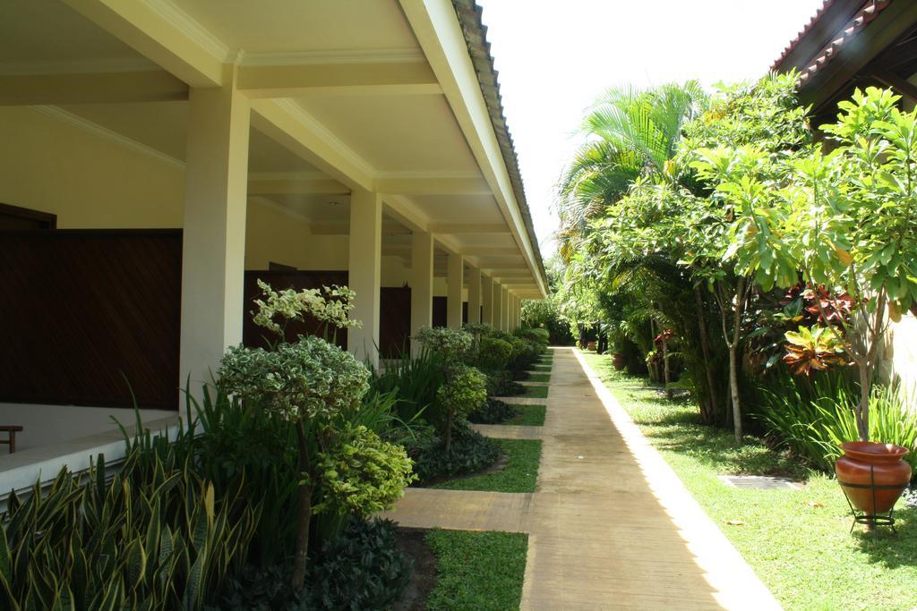 Lombok Garden Hotel Mataram Exterior photo